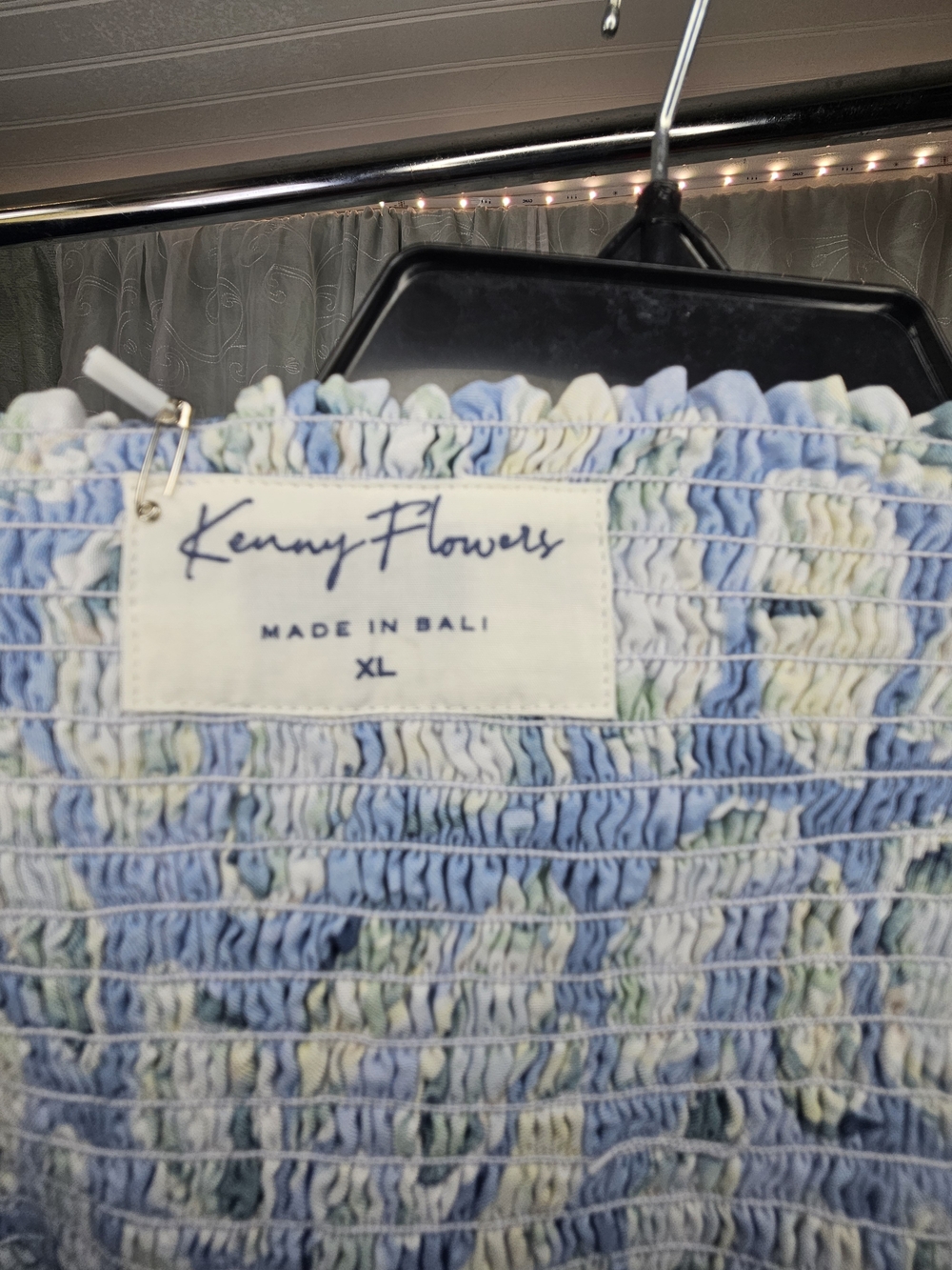 Kenny Flowers The Nantucket Smocked Maxi Oyster Dress Floral Blue & White XL NWT - Picture 2 of 3